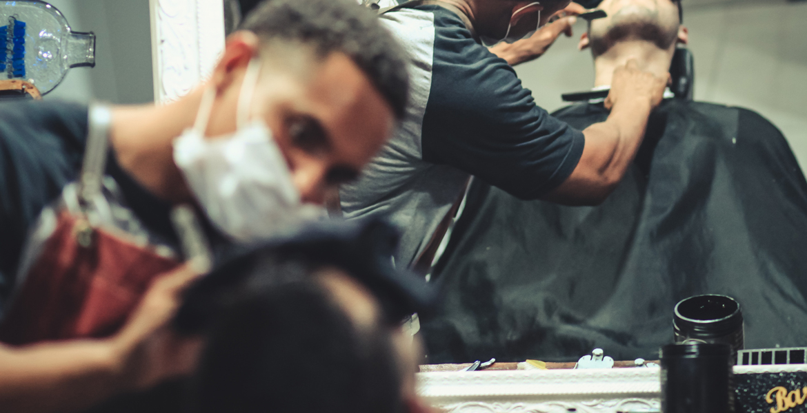 Les pouvoirs publics ont mis en place de multiples dispositifs d’appui et de soutien aux entreprises. Pourtant, de nombreux commerçants restent inquiets face à la difficulté qu’ils ont à payer leur loyer depuis le début de l’obligation de fermeture administrative, et aux conséquences que cela peut engendrer.