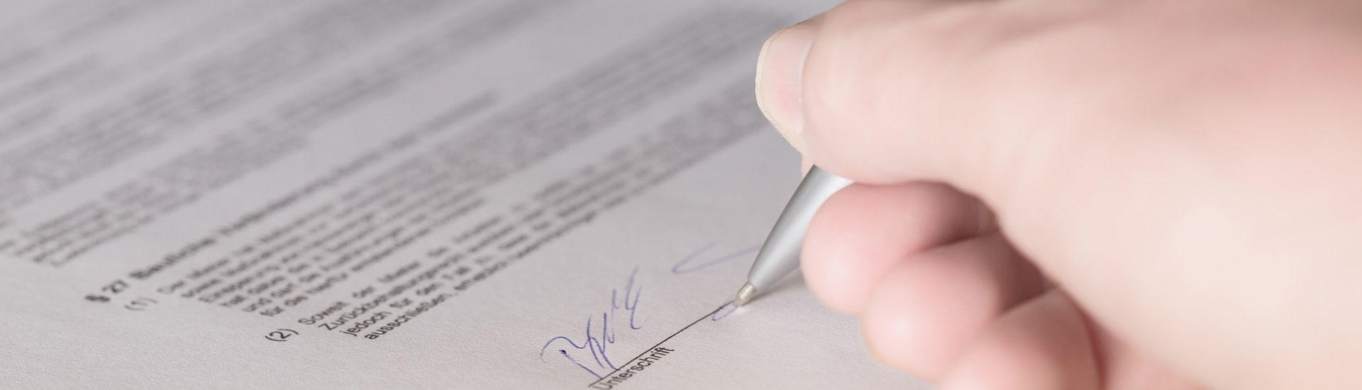 https://www.cpme.fr/sites/default/files/styles/1920x550/public/2019-06/signature-accord.jpg?itok=EuE48cP6